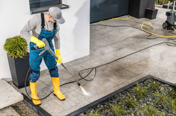 Best Deck Pressure Washing  in Halfway House, PA